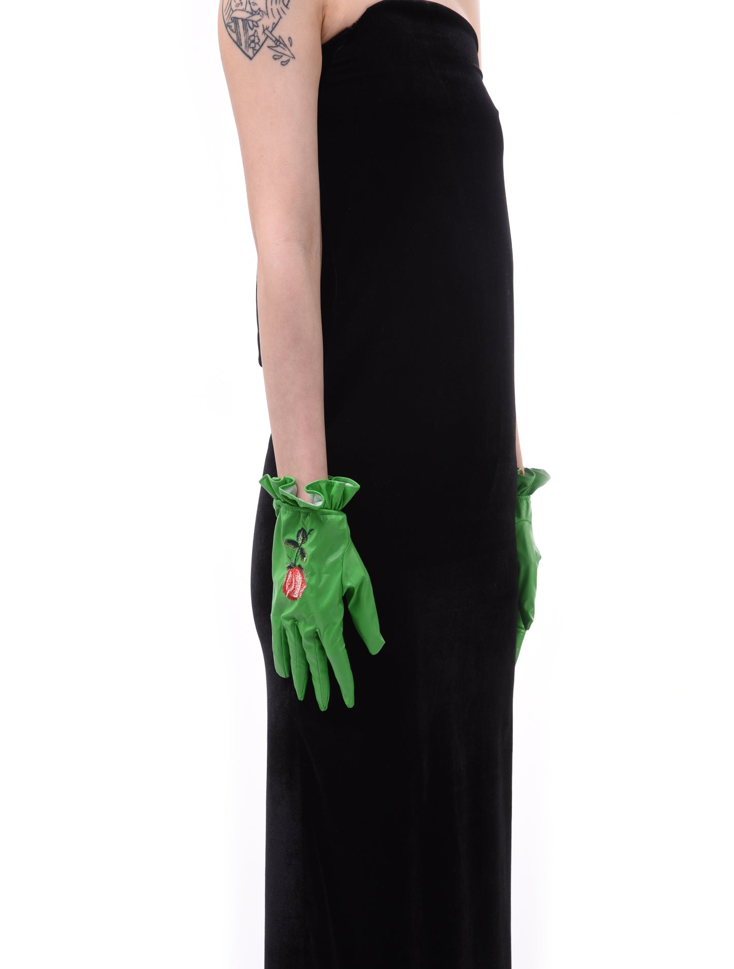 Yuhan Wang Rose Embroidered Green Gloves